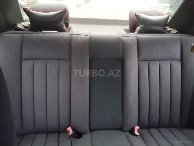 Mercedes E 280 1994, 325,680 km - 2.8 l - Bakı