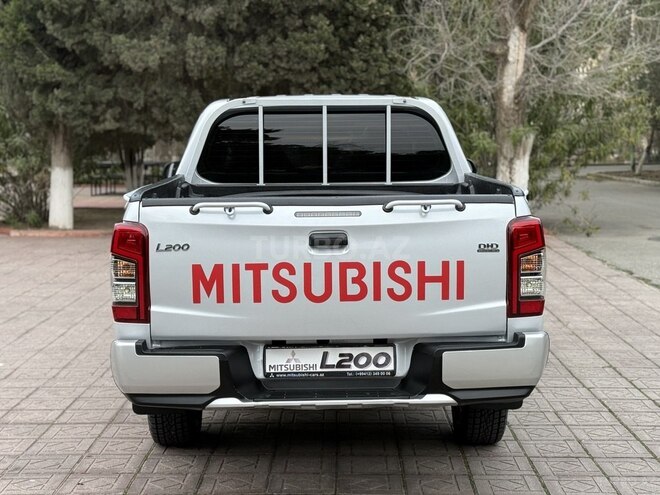Mitsubishi L200 2020, 119,200 km - 2.4 л - Bakı