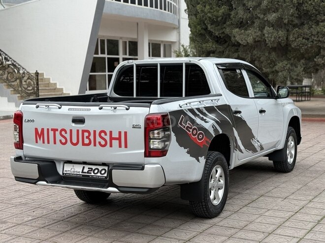 Mitsubishi L200 2020, 119,200 km - 2.4 л - Bakı