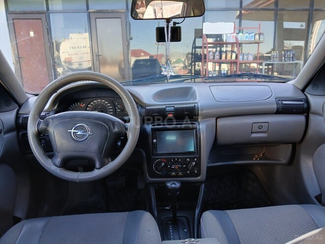 Opel Astra 1995, 350,100 km - 2.0 l - Quba