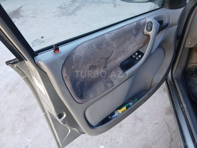 Opel Astra 1995, 350,100 km - 2.0 l - Quba