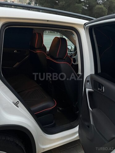 Volkswagen Tiguan 2010, 214,000 km - 2.0 л - Bakı