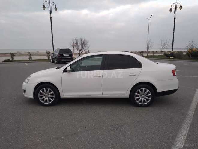 Volkswagen Jetta 2009, 295,850 km - 1.6 l - Sumqayıt