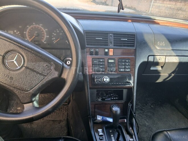Mercedes C 280 1994, 523,655 km - 2.8 л - Qusar