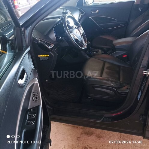 Hyundai Santa Fe 2014, 242,000 km - 2.0 l - Salyan