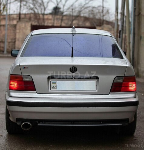 BMW 318 1991, 350,000 km - 1.8 л - Bakı