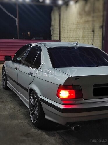 BMW 318 1991, 350,000 km - 1.8 л - Bakı