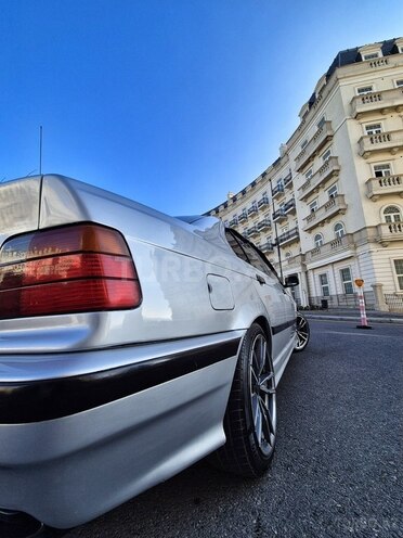 BMW 318 1991, 350,000 km - 1.8 л - Bakı