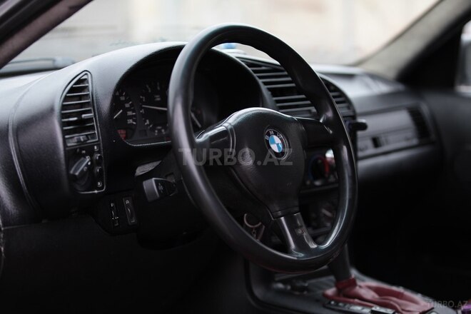 BMW 318 1991, 350,000 km - 1.8 л - Bakı