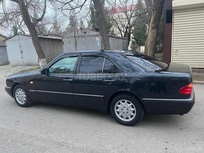 Mercedes E 240 1999, 283,732 km - 2.4 l - Sumqayıt