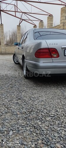 Mercedes E 230 1995, 543,722 km - 2.3 l - Sabirabad