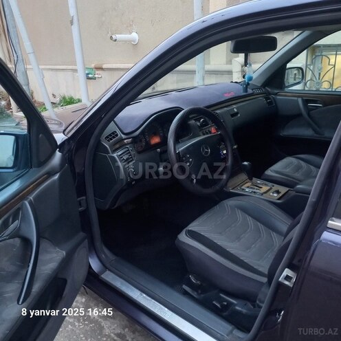 Mercedes E 270 2000, 374,000 km - 2.7 l - Bakı
