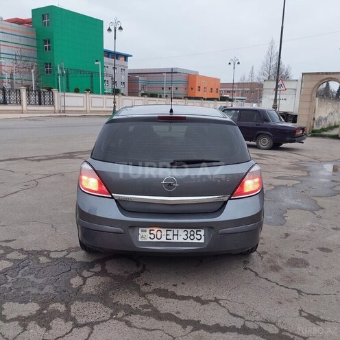 Opel Astra 2005, 320,000 km - 1.3 l - Salyan