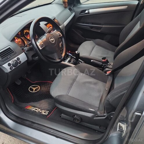 Opel Astra 2005, 320,000 km - 1.3 l - Salyan