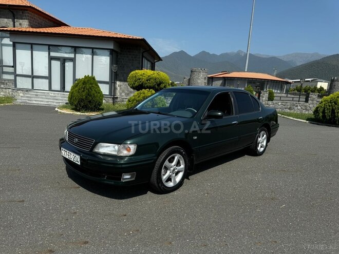Nissan Maxima 1998, 255,000 km - 3.0 л - Qax