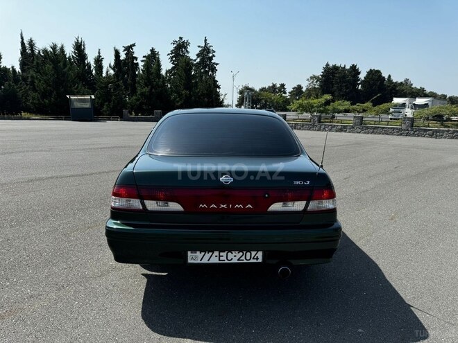 Nissan Maxima 1998, 255,000 km - 3.0 л - Qax