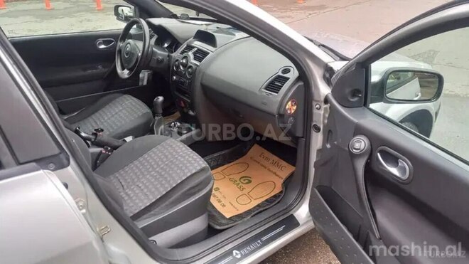 Renault Megane 2006, 194,388 km - 1.4 l - Qusar