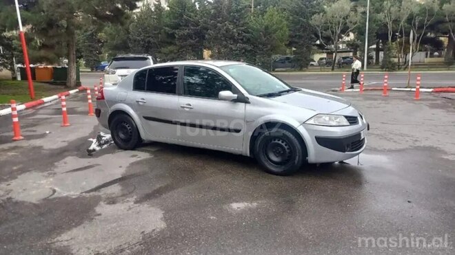 Renault Megane 2006, 194,388 km - 1.4 l - Qusar