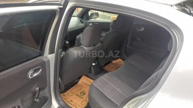 Renault Megane 2006, 194,388 km - 1.4 l - Qusar
