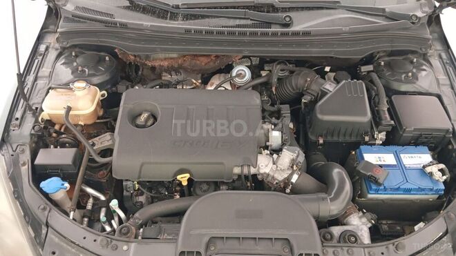 Hyundai i30 2010, 300,000 km - 1.6 л - Şirvan