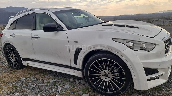 Infiniti FX35 2009, 130,000 km - 3.5 l - Balakən