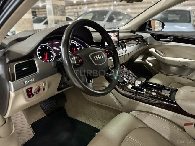 Audi A8 2014, 101,000 km - 4.0 l - Bakı