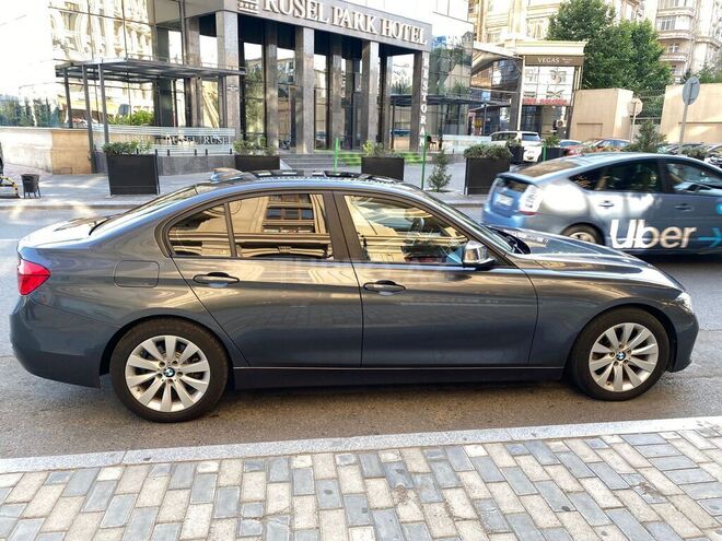 BMW 320-8