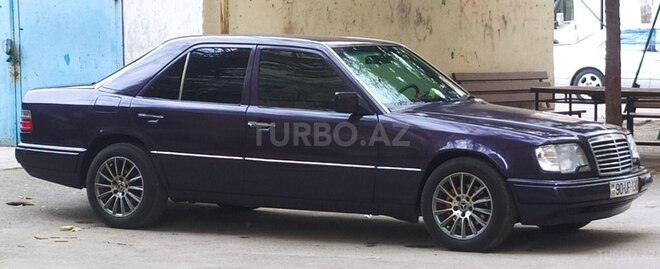 Mercedes E 220 1995, 440,380 km - 2.2 l - Bakı