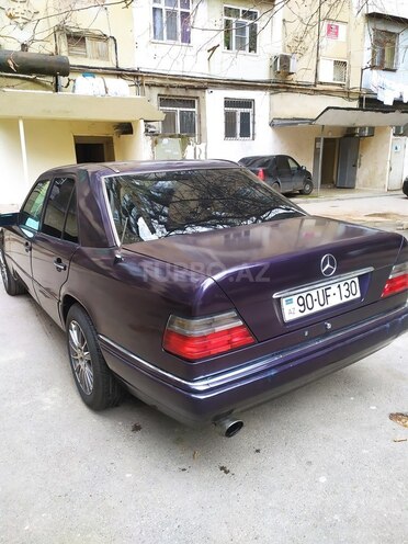 Mercedes E 220 1995, 440,380 km - 2.2 l - Bakı
