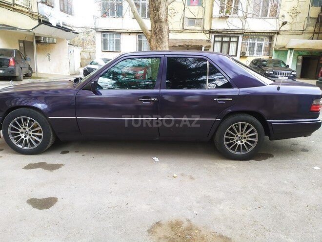 Mercedes E 220 1995, 440,380 km - 2.2 l - Bakı