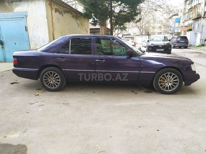 Mercedes E 220 1995, 440,380 km - 2.2 l - Bakı