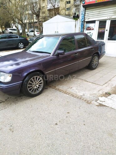 Mercedes E 220 1995, 440,380 km - 2.2 l - Bakı