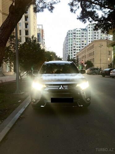 Mitsubishi Outlander 2020, 152,900 km - 2.4 l - Bakı