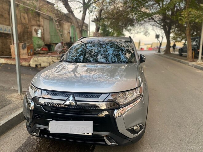 Mitsubishi Outlander 2020, 152,900 km - 2.4 l - Bakı