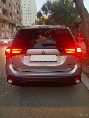 Mitsubishi Outlander 2020, 152,900 km - 2.4 l - Bakı