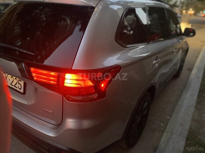 Mitsubishi Outlander 2020, 152,900 km - 2.4 l - Bakı