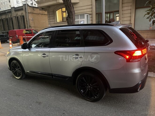 Mitsubishi Outlander 2020, 152,900 km - 2.4 l - Bakı