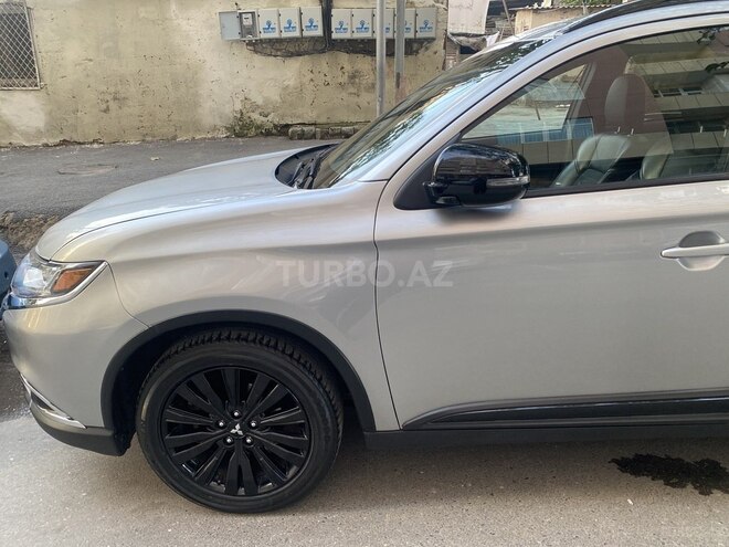 Mitsubishi Outlander 2020, 152,900 km - 2.4 l - Bakı