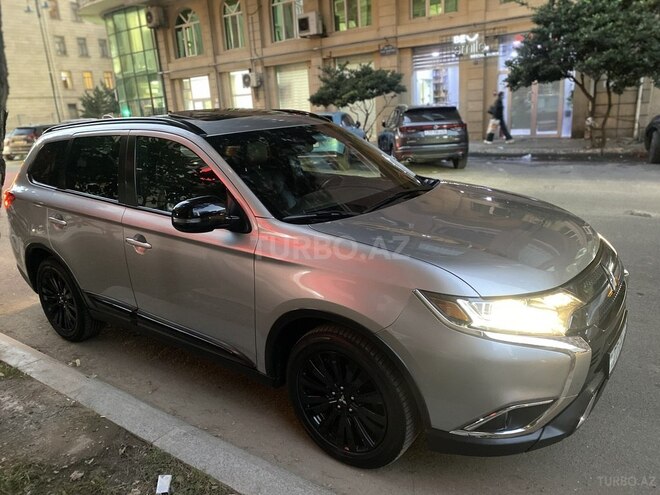 Mitsubishi Outlander 2020, 152,900 km - 2.4 l - Bakı