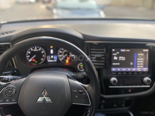 Mitsubishi Outlander 2020, 152,900 km - 2.4 l - Bakı