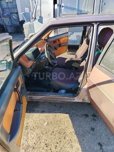 LADA (VAZ) 2109 1995, 200,000 km - 1.6 л - Quba