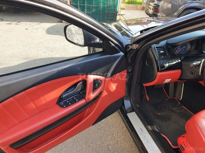 Maserati Quattroporte 2012, 74,500 km - 4.7 l - Bakı