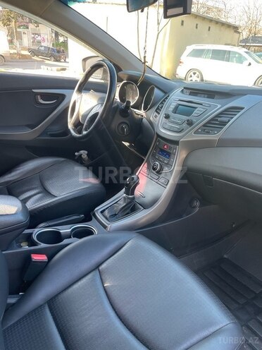 Hyundai Avante 2015, 177,000 km - 1.6 l - Bakı
