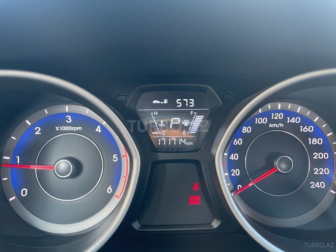 Hyundai Avante 2015, 177,000 km - 1.6 l - Bakı