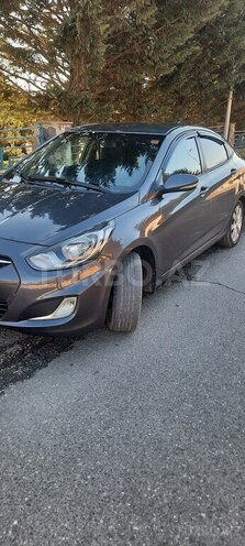 Hyundai Accent 2011, 182,500 km - 1.6 l - Qusar