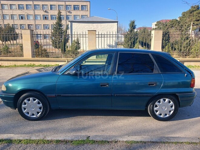 Opel Astra 1996, 234,555 km - 1.4 l - Sumqayıt