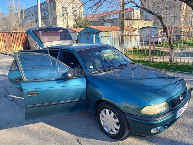 Opel Astra 1996, 234,555 km - 1.4 l - Sumqayıt