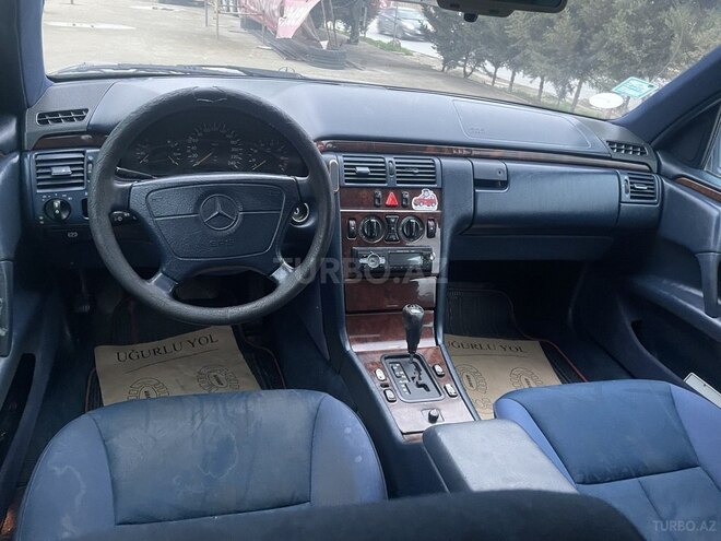Mercedes C 230 1997, 231,330 km - 2.3 л - Bakı