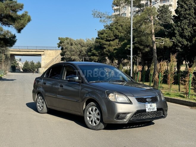 Kia Rio 2010, 250,000 km - 1.4 l - Bakı
