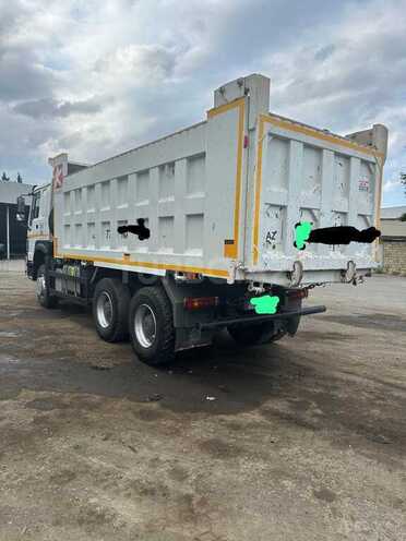 HOWO Sinotruk 2024, 34,000 km - 9.7 л - Gəncə
